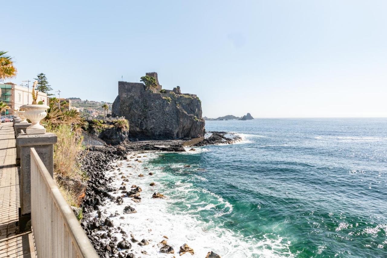 Castello Normanno Modern Sea View Apartment Aci Castello Buitenkant foto
